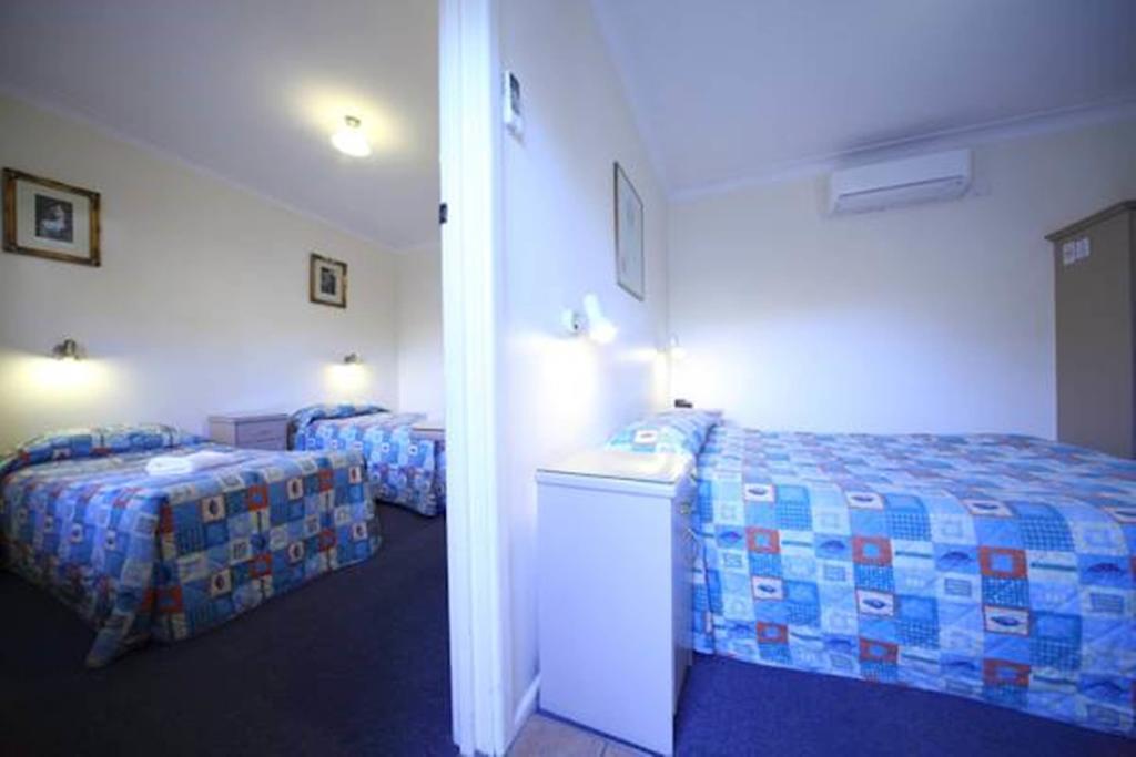Gundagai Gabriel Motor Inn Szoba fotó